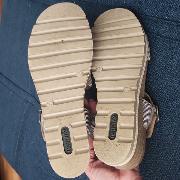 Remote soft metallic sandals - Picture 5 of 6